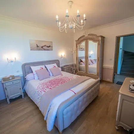 Domaine Benester - Leonie Bed & Breakfast *