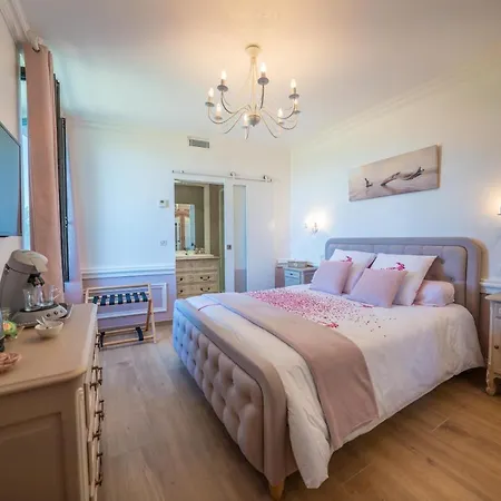 Domaine Benester - Leonie 3*