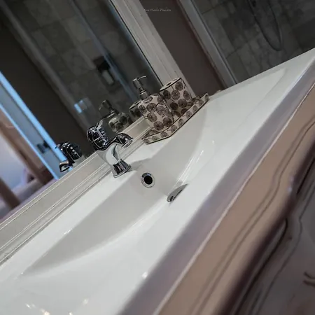 Bed & Breakfast Domaine Benester - Leonie